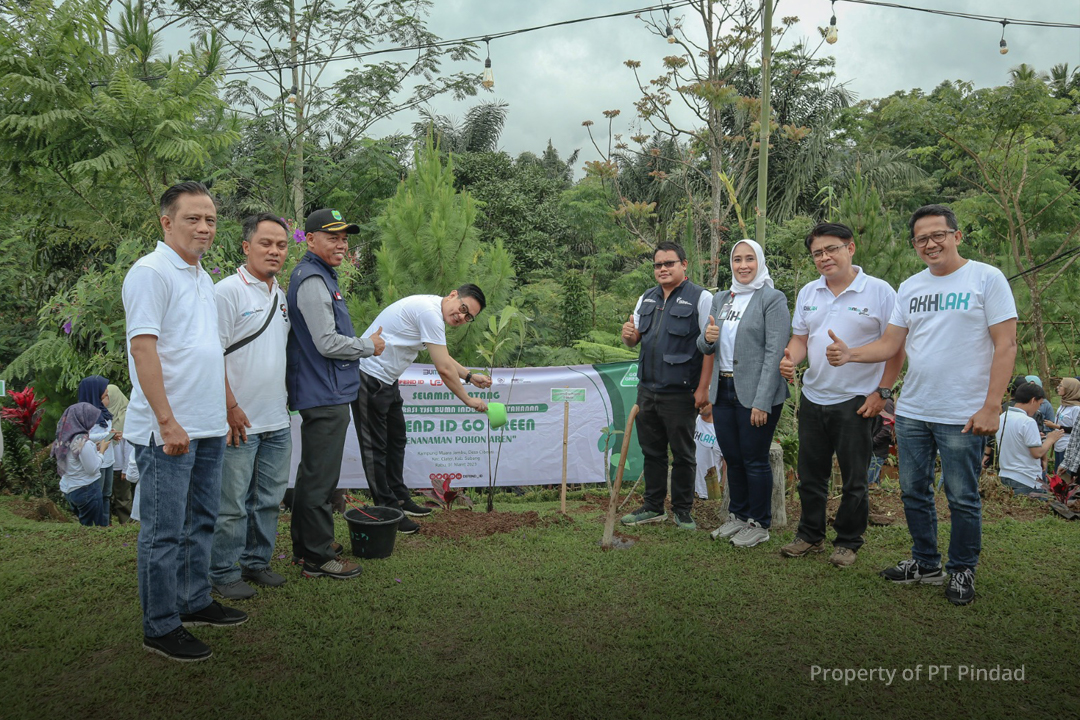 HUT KE-1, TJSL Defend ID Tanam 500 Pohon Di Desa Cibeusi 