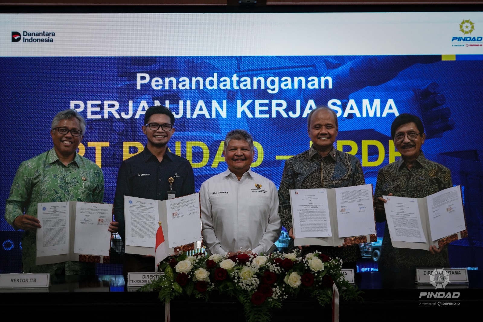 Perkuat Kemandirian Pertahanan, PT Pindad Tandatangani Kerja Sama Strategis dengan BPDP dan ITB