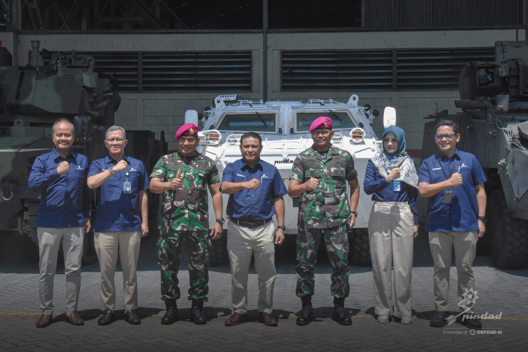 Dankormar Kunjungi Pindad, Jajal Berbagai Produk Senjata dan Bahas Potensi Pemenuhan Alutsista