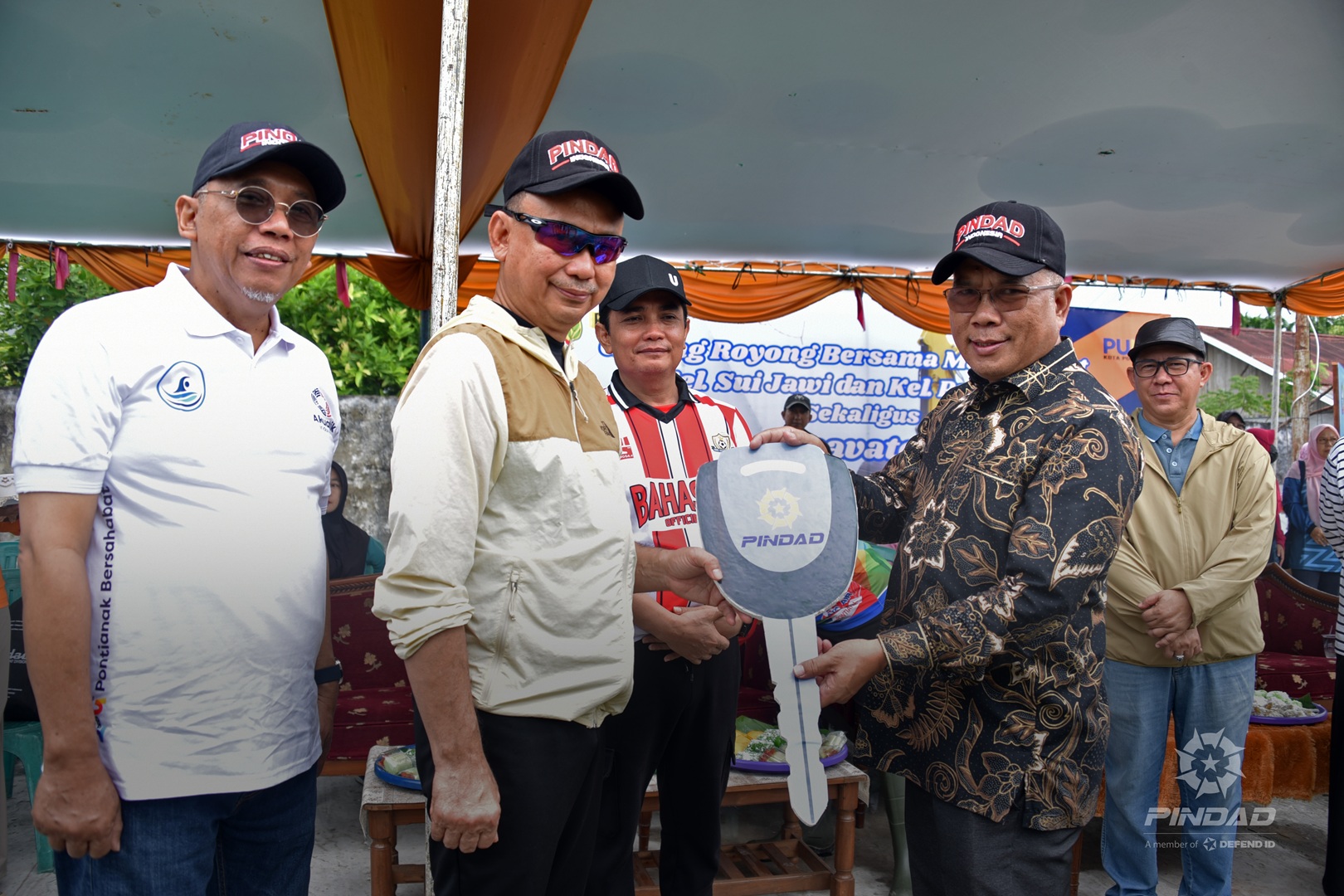 Walikota Pontianak Apresiasi Excava 80 Amphibious Pada Gotong Royong Bersama Masyarakat