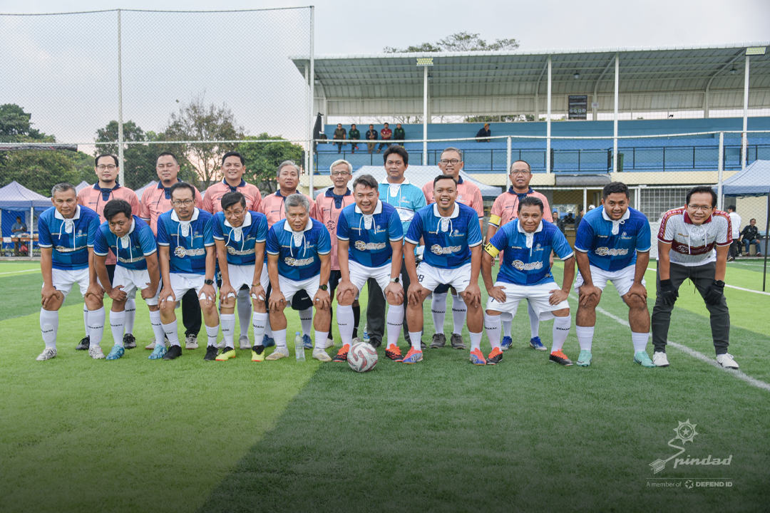 Pertandingan Persahabatan Dirut Pindad & Dirut Dahana di Pindad Soccer Arena