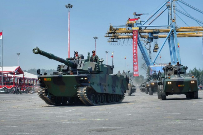 PT. Pindad (Persero) - Pindad Pamerkan Tank Produksi Dalam ...